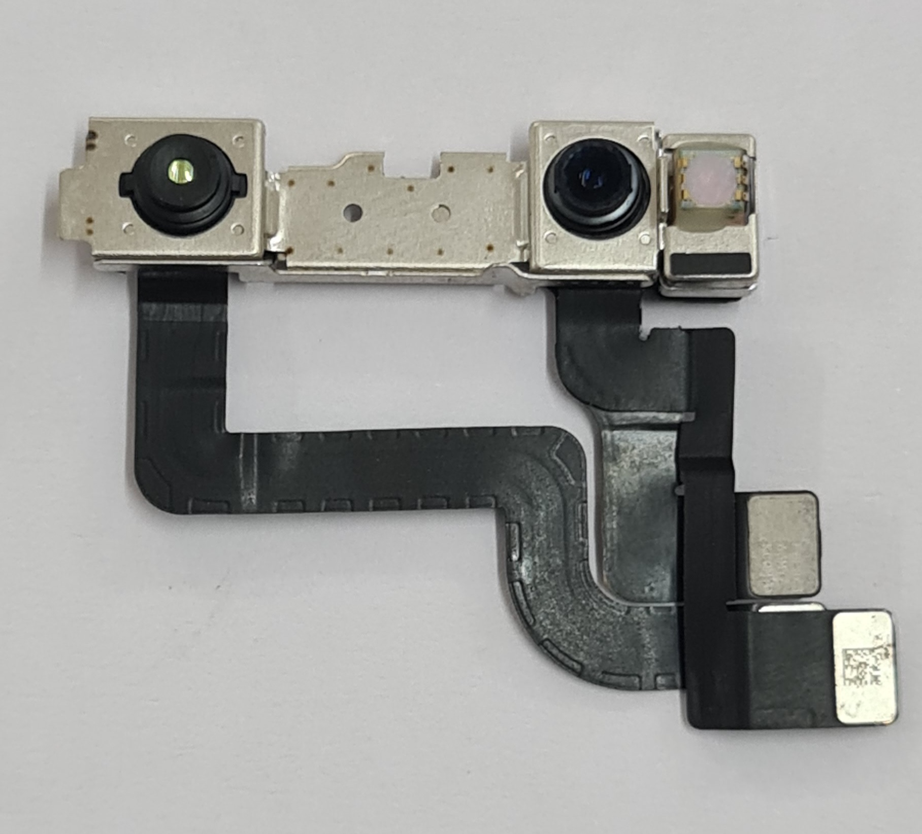 APPLE I PHONE XR -  FRONT CAMERA 